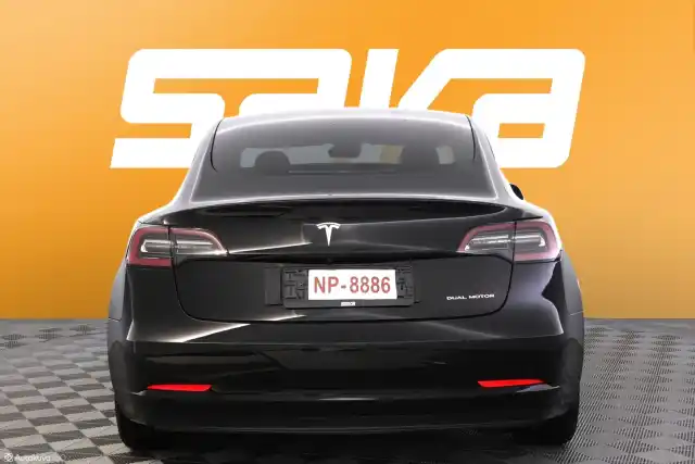 Musta Sedan, Tesla Model 3 – VAR-47665