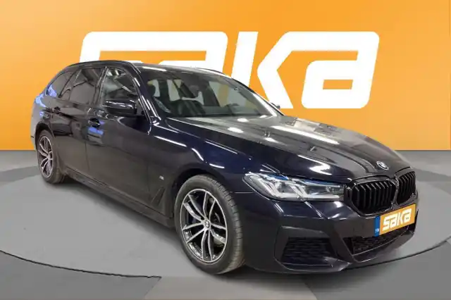 Musta Farmari, BMW 530 – VAR-47744