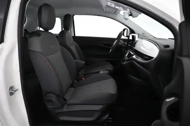 valkoinen Viistoperä, Fiat 500e – VAR-47806