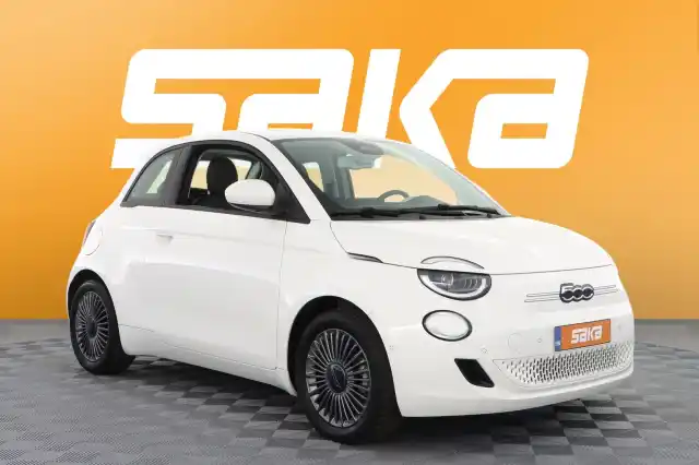valkoinen Viistoperä, Fiat 500e – VAR-47806
