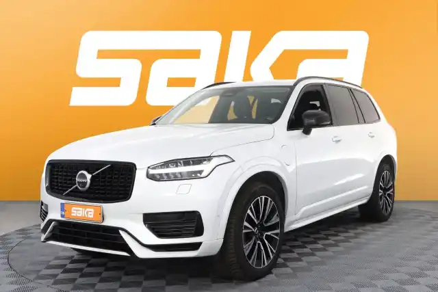 Valkoinen Maastoauto, Volvo XC90 – VAR-47830