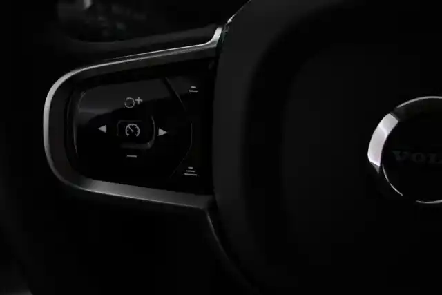 Hopea Maastoauto, Volvo XC90 – VAR-47849