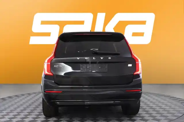 Musta Maastoauto, Volvo XC90 – VAR-47881