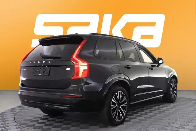 Musta Maastoauto, Volvo XC90 – VAR-47881
