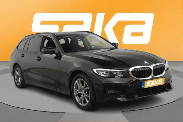 Musta Farmari, BMW 330 – VAR-48160