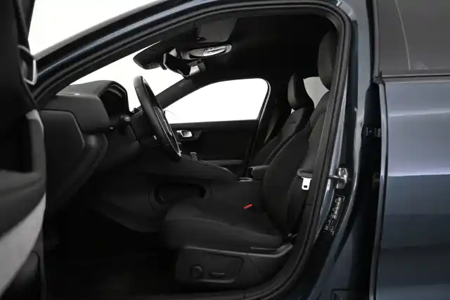 Sininen Sedan, Polestar 2 – VAR-48237