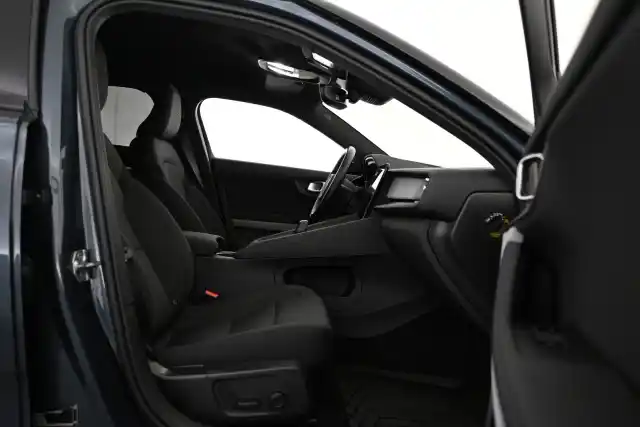 Sininen Sedan, Polestar 2 – VAR-48237