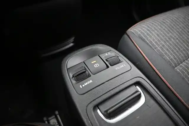 Valkoinen Viistoperä, Fiat 500e – VAR-48323