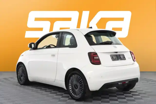 Valkoinen Viistoperä, Fiat 500e – VAR-48323