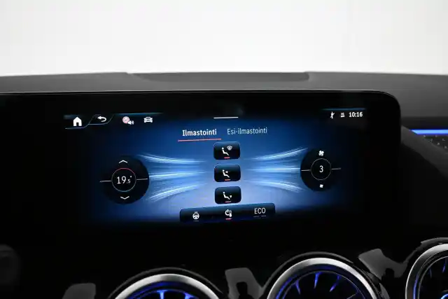 Harmaa Maastoauto, Mercedes-Benz EQA – VAR-48379