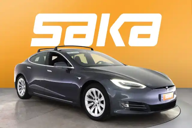 Harmaa Sedan, Tesla Model S – VAR-48697