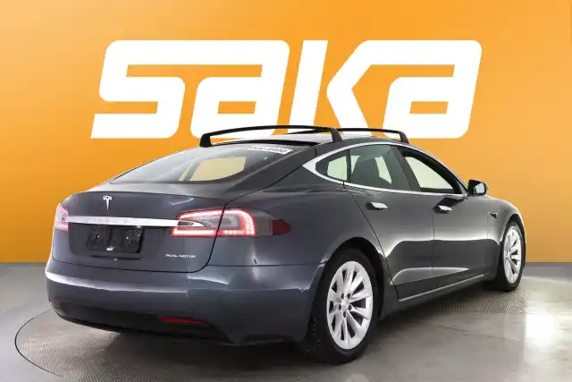 Harmaa Sedan, Tesla Model S – VAR-48697