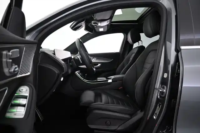 Harmaa Maastoauto, Mercedes-Benz EQC – VAR-48719