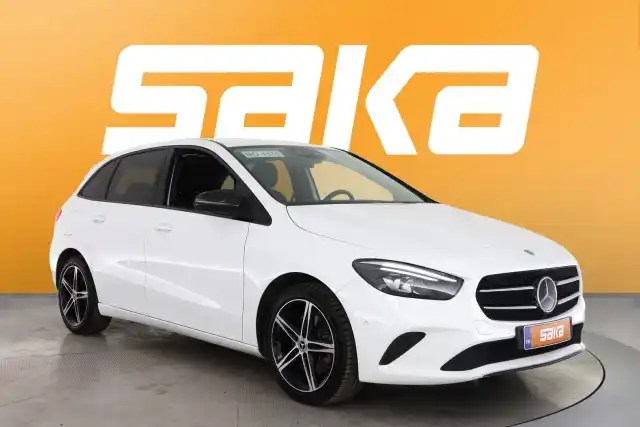 Valkoinen Tila-auto, Mercedes-Benz B – VAR-48748