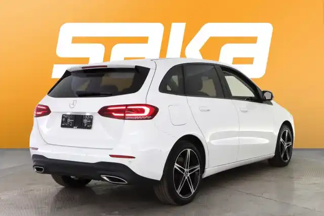 Valkoinen Tila-auto, Mercedes-Benz B – VAR-48748
