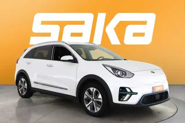 Valkoinen Maastoauto, Kia NIRO – VAR-48994