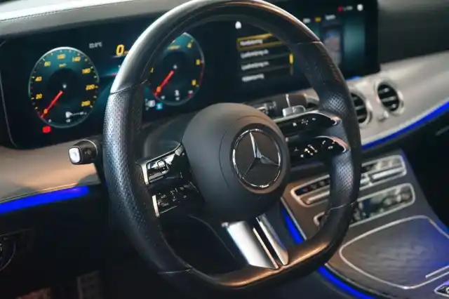 Musta Farmari, Mercedes-Benz E – VAR-49326