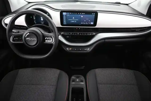 valkoinen Viistoperä, Fiat 500e – VAR-49337