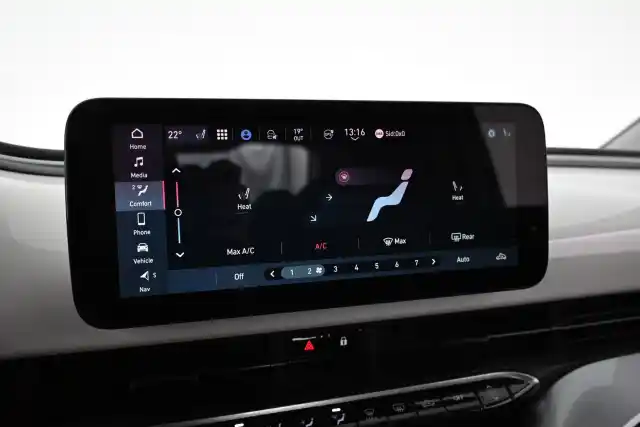 valkoinen Viistoperä, Fiat 500e – VAR-49337