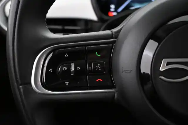 valkoinen Viistoperä, Fiat 500e – VAR-49337