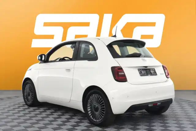 valkoinen Viistoperä, Fiat 500e – VAR-49337