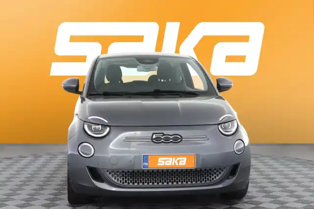 Harmaa Viistoperä, Fiat 500e – VAR-49417