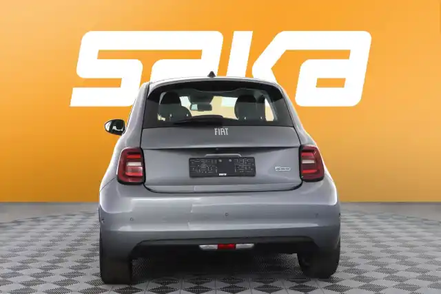 Harmaa Viistoperä, Fiat 500e – VAR-49417