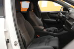 Valkoinen Maastoauto, Volvo XC40 – VAR-49428, kuva 12