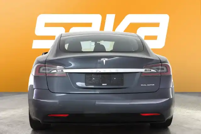 Harmaa Sedan, Tesla Model S – VAR-49493