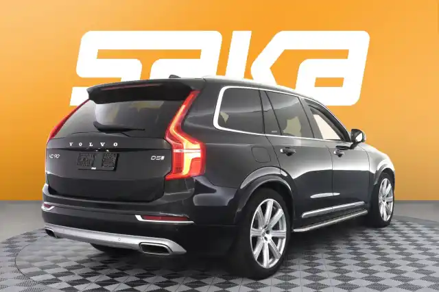 Musta Maastoauto, Volvo XC90 – VAR-49647