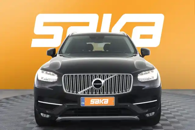 Harmaa Maastoauto, Volvo XC90 – VAR-49933