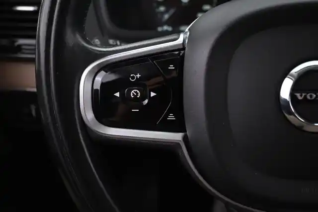 Harmaa Maastoauto, Volvo XC90 – VAR-49933