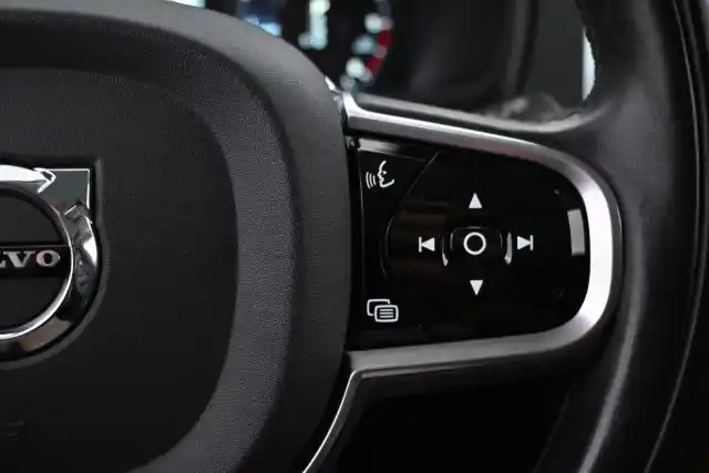 Harmaa Maastoauto, Volvo XC90 – VAR-49933