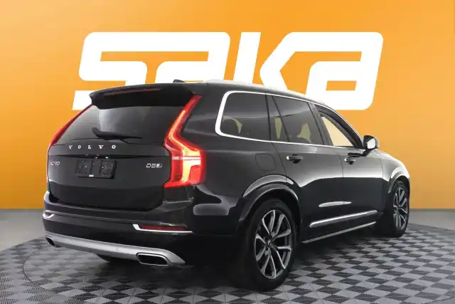 Harmaa Maastoauto, Volvo XC90 – VAR-49933