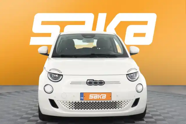 valkoinen Viistoperä, Fiat 500e – VAR-50051