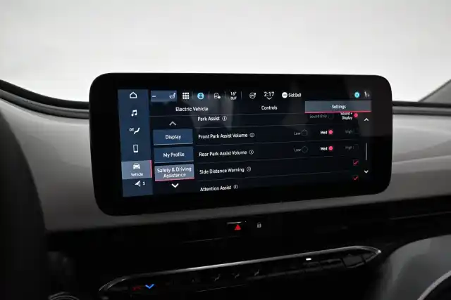 valkoinen Viistoperä, Fiat 500e – VAR-50051