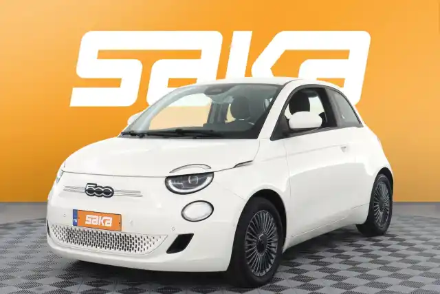valkoinen Viistoperä, Fiat 500e – VAR-50051