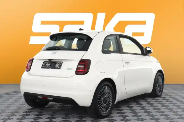 valkoinen Viistoperä, Fiat 500e – VAR-50051