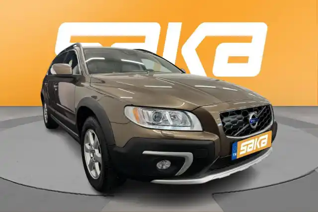 Ruskea Farmari, Volvo XC70 – VAR-50315