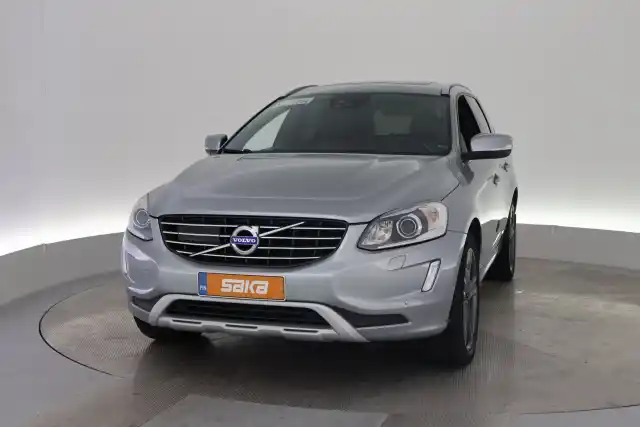 Harmaa Maastoauto, Volvo XC60 – VAR-50883