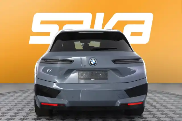 Harmaa Maastoauto, BMW iX – VAR-51109