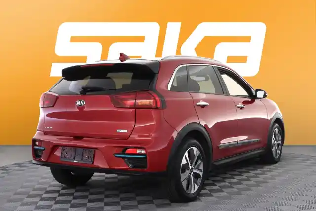 Punainen Maastoauto, Kia Niro Electric – VAR-51155