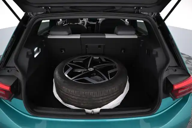 Sininen Viistoperä, Volkswagen ID.3 – VAR-51497