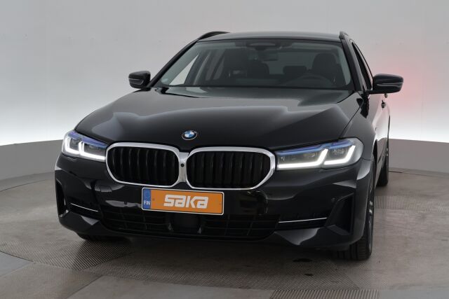Musta Farmari, BMW 530 – VAR-51970