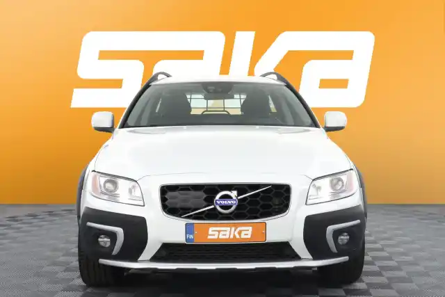 Valkoinen Farmari, Volvo XC70 – VAR-52025