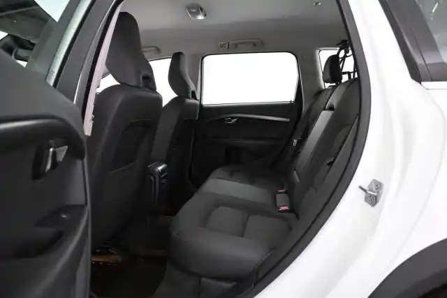 Valkoinen Farmari, Volvo XC70 – VAR-52025