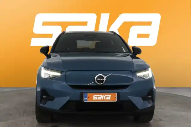 Sininen Maastoauto, Volvo XC40 – VAR-52138