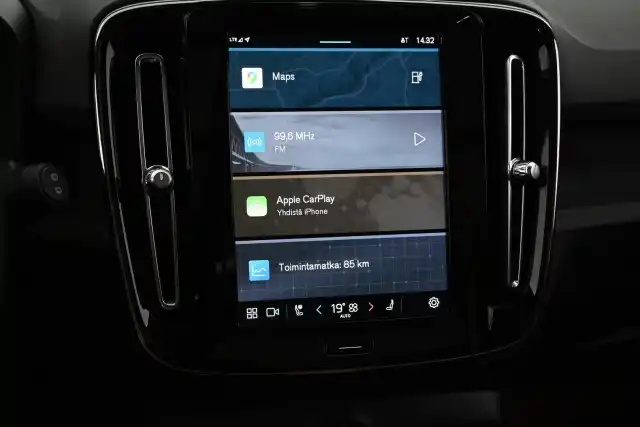 Sininen Maastoauto, Volvo XC40 – VAR-52138