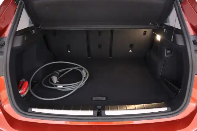 Oranssi Maastoauto, BMW X1 – VAR-52354