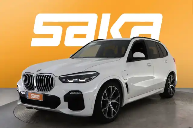 Valkoinen Maastoauto, BMW X5 – VAR-52547